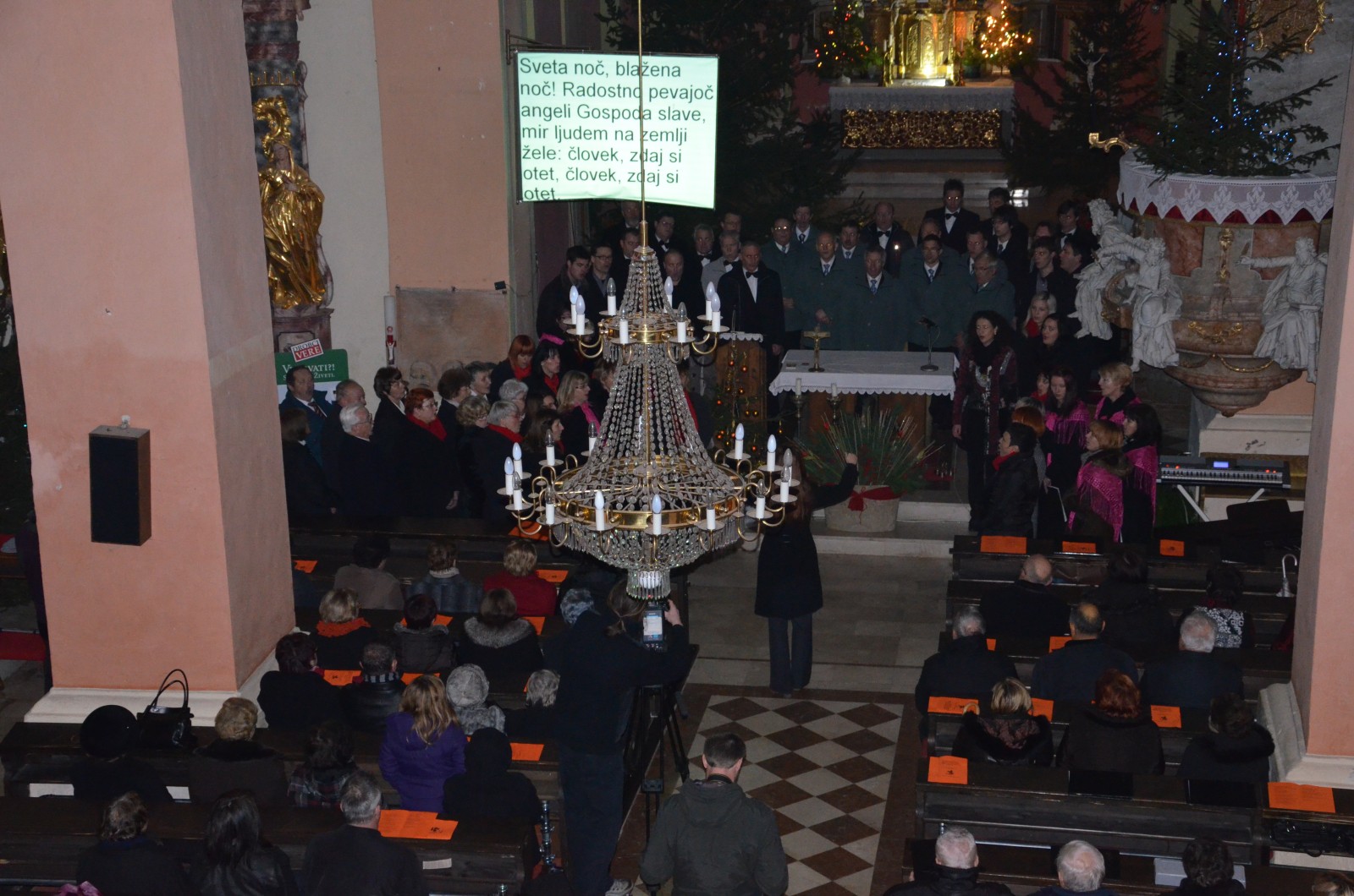 Božični koncert pevskih zborov Dravograjske občine