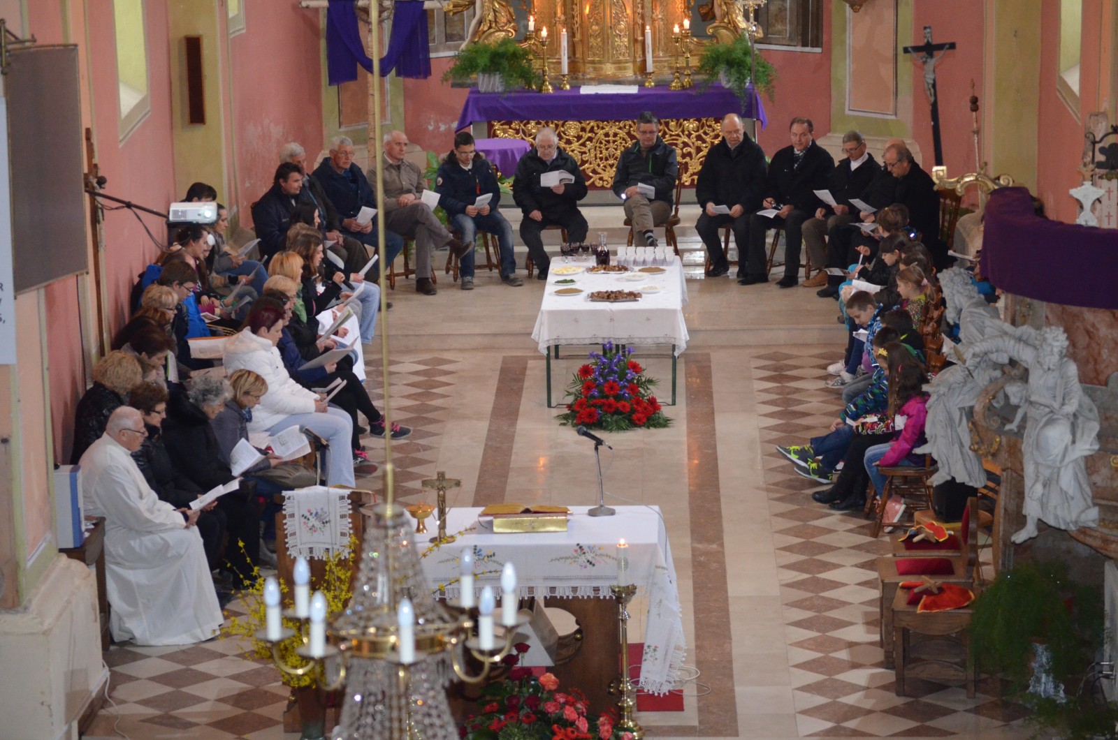 Pashalna večerja in evharistija velikega četrtka v Dravogradu