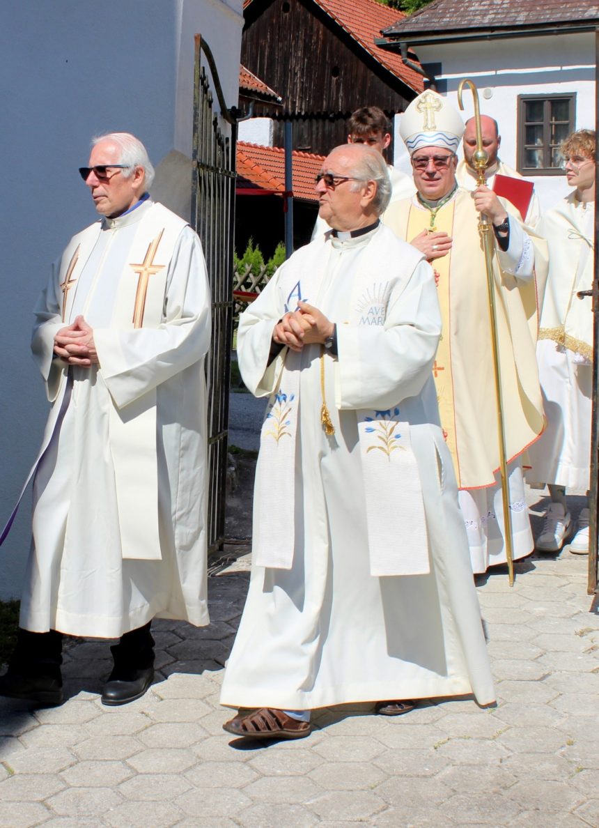 Zahvala dobrotnikom novih orgel v Črnečah Zahvala dobrotnikom novih orgel v Črnečah