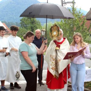 Praznik Lepe nedelje sv. Marije Magdalene na Vratih in v župniji Črneče