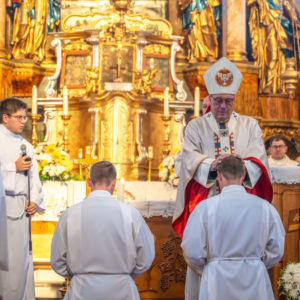 Diakonsko posvečenje na Kronski gori: praznik vere, poklicanosti in občestva